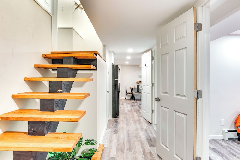14 Mi to Central Park: Chic Mt Vernon Retreat