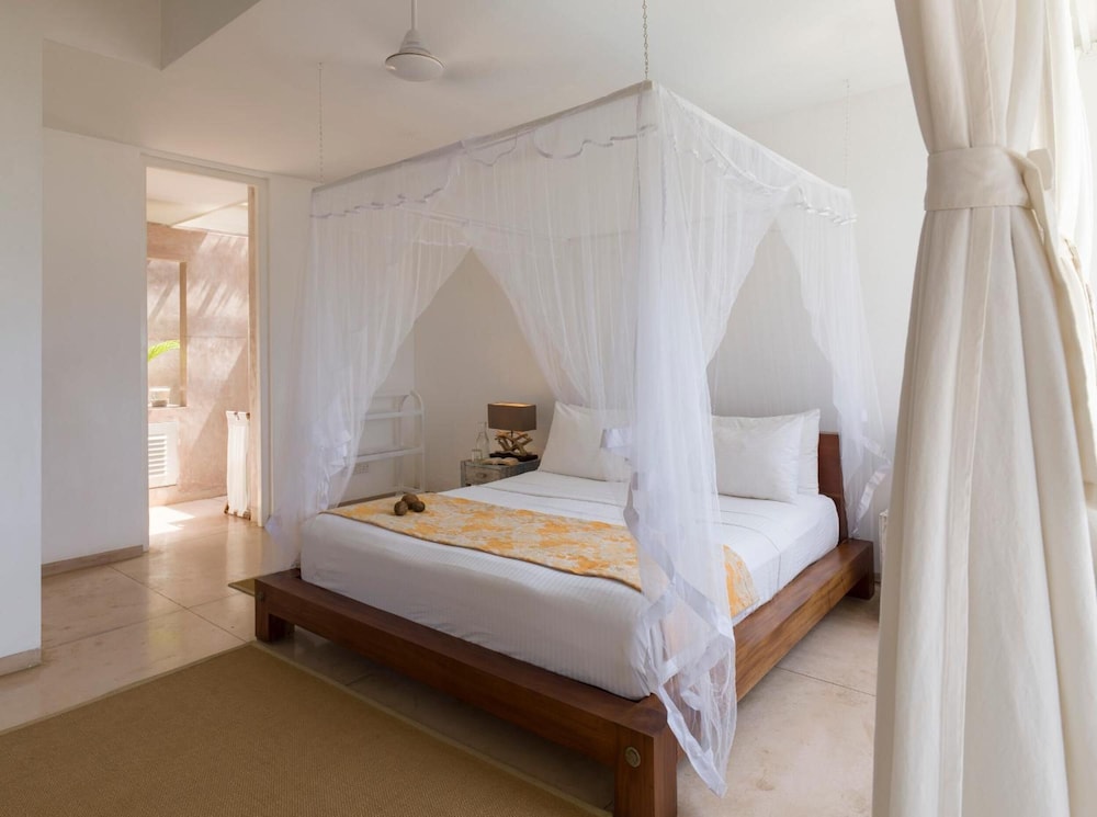 Sri Villas