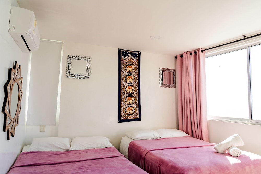 SeaView FrontBeach Apartments