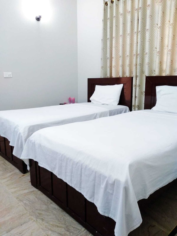 BNB Rose Lodge Family Guest House