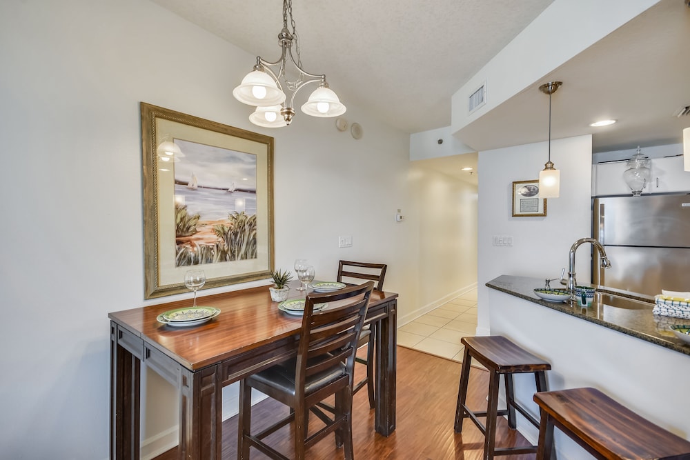 Grand Panama Beach Resort by Book That Condo