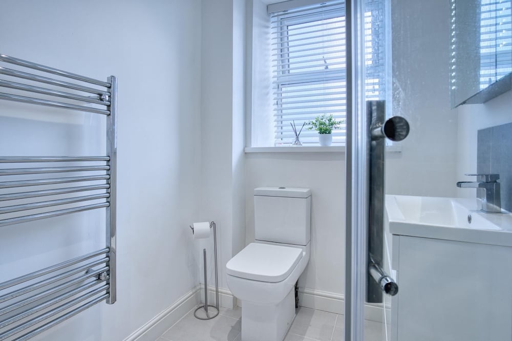 Bay View - 2 Bedroom Apartment - Tenby