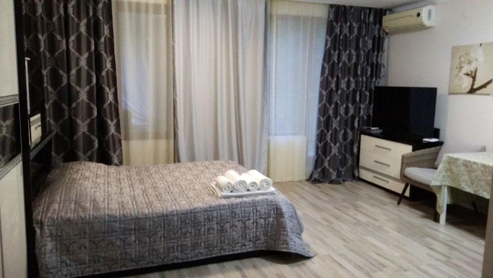 Golden Sands Rentals view 3