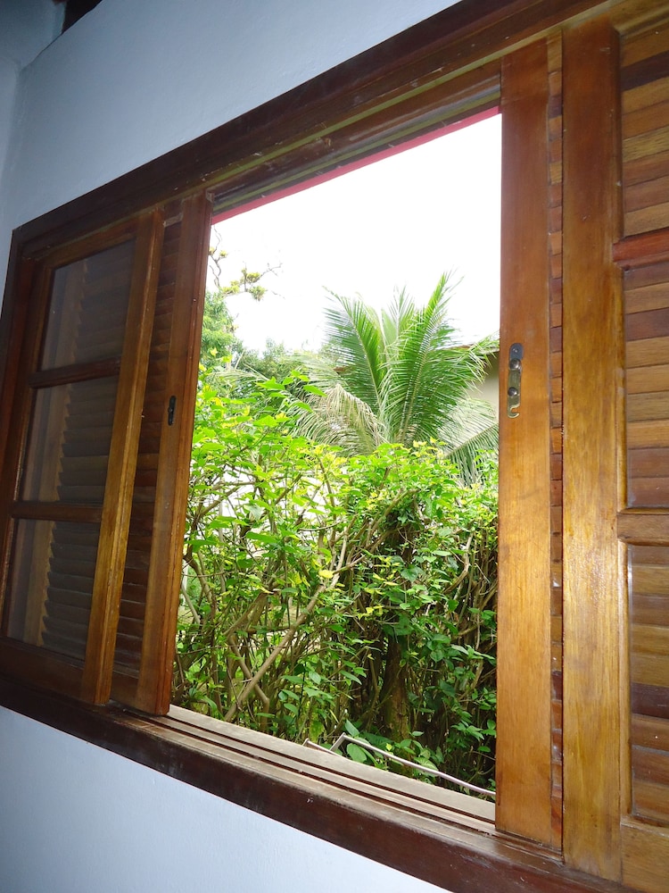 Bali Suites Itamambuca