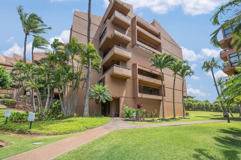 Kahana Villa E609 in Lahaina