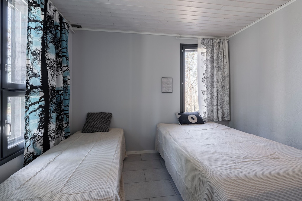 Spacious 2BR Cabin at Riihivuori Peak
