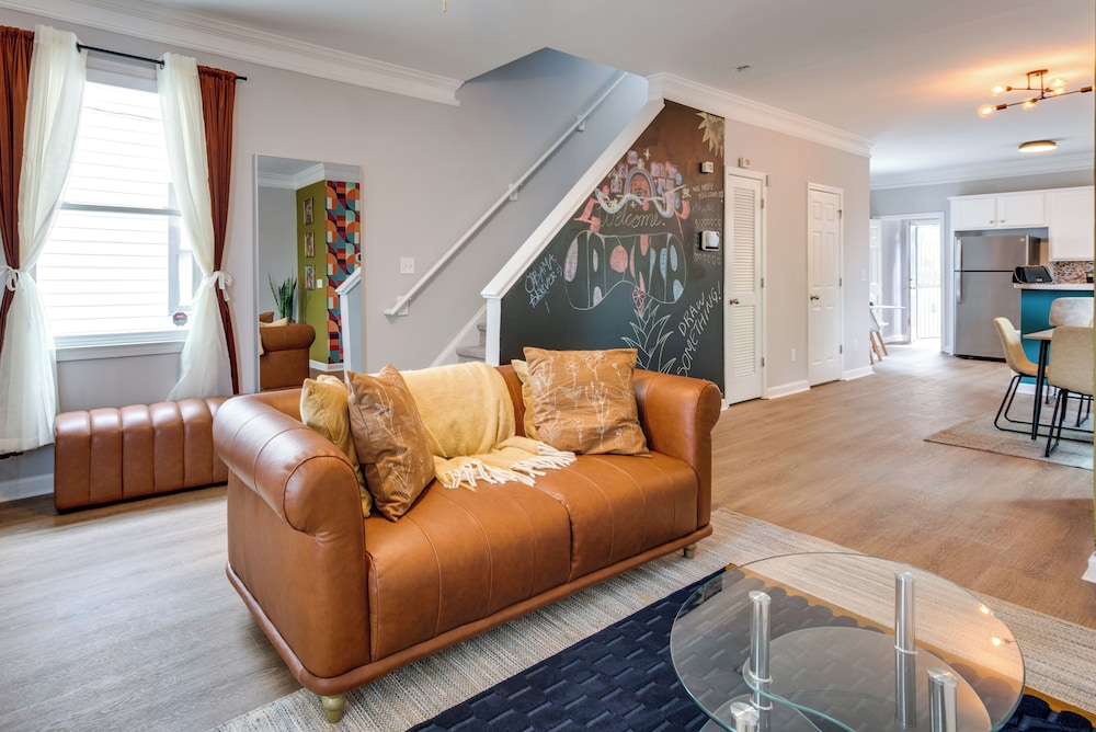2 Mi to Dtwn: Family-friendly Atlanta Retreat!