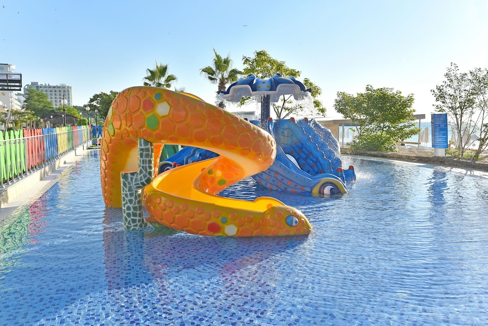 Grifid Encanto Beach Hotel - Wellness & SPA