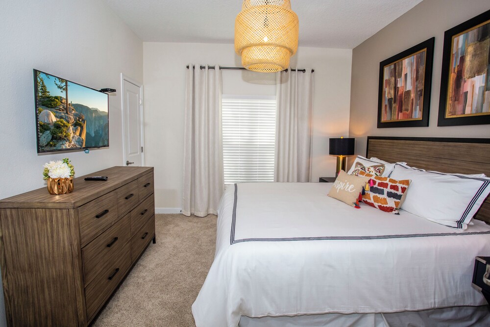 Four Bedroom Storey Lake Resort Close to Disney w Pool 3063 - Image 2