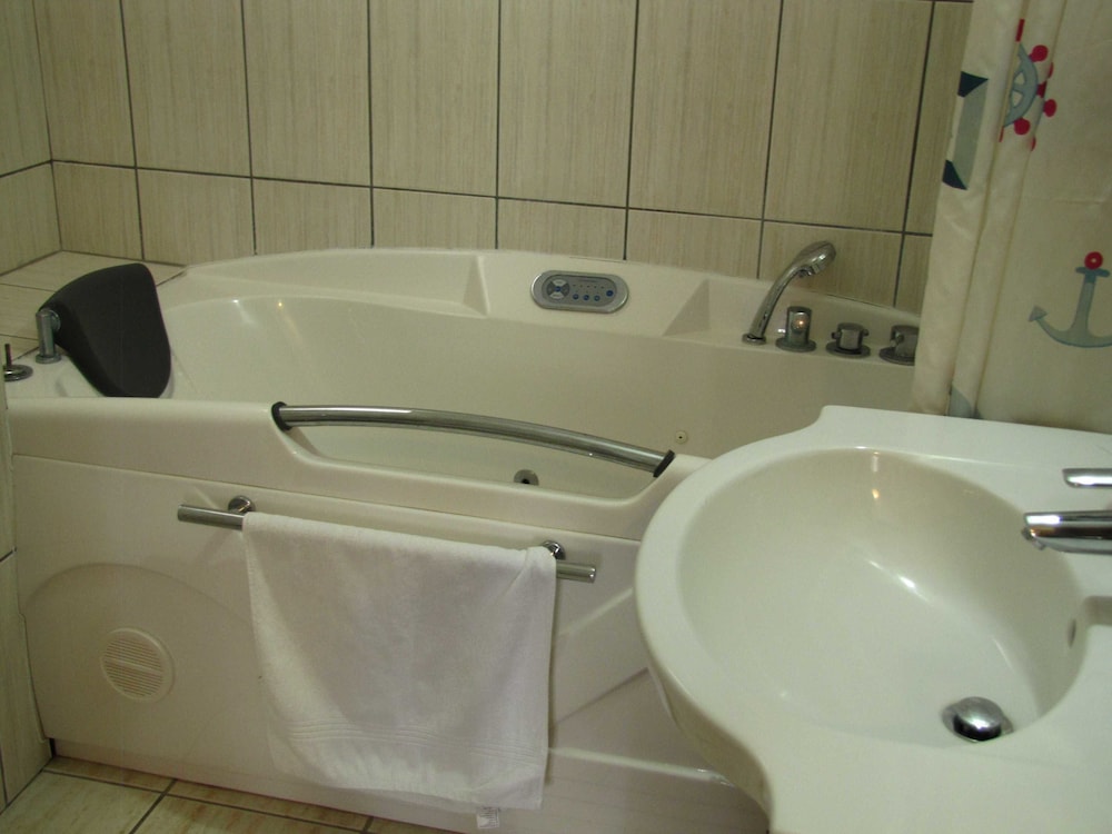 Photo 25