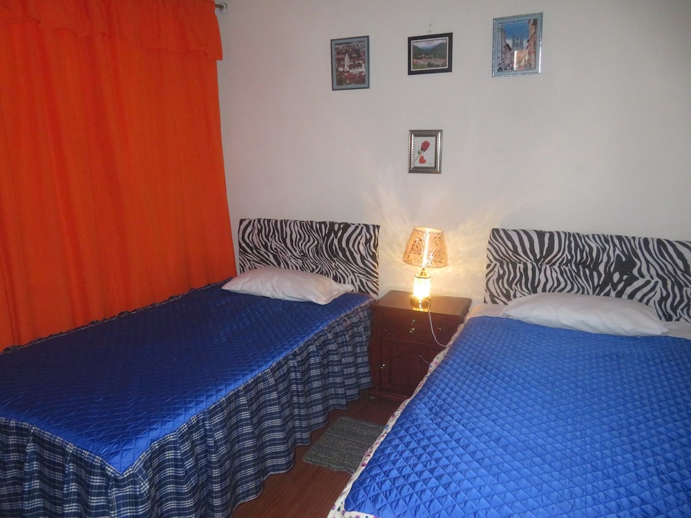 Hostel la Granja view 3