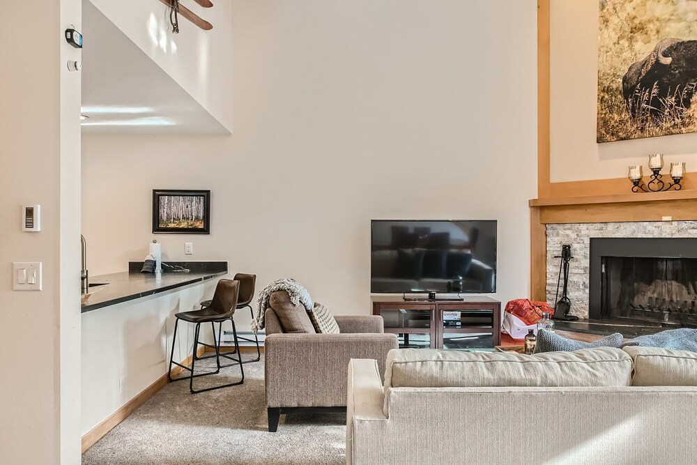 The Pines - Keystone Ski Resort CO Vacation Lodging
