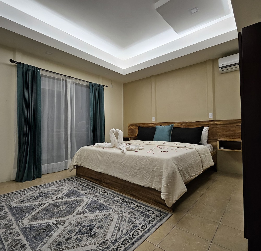 Hotel Brisas Arenal Hotel - Image 1