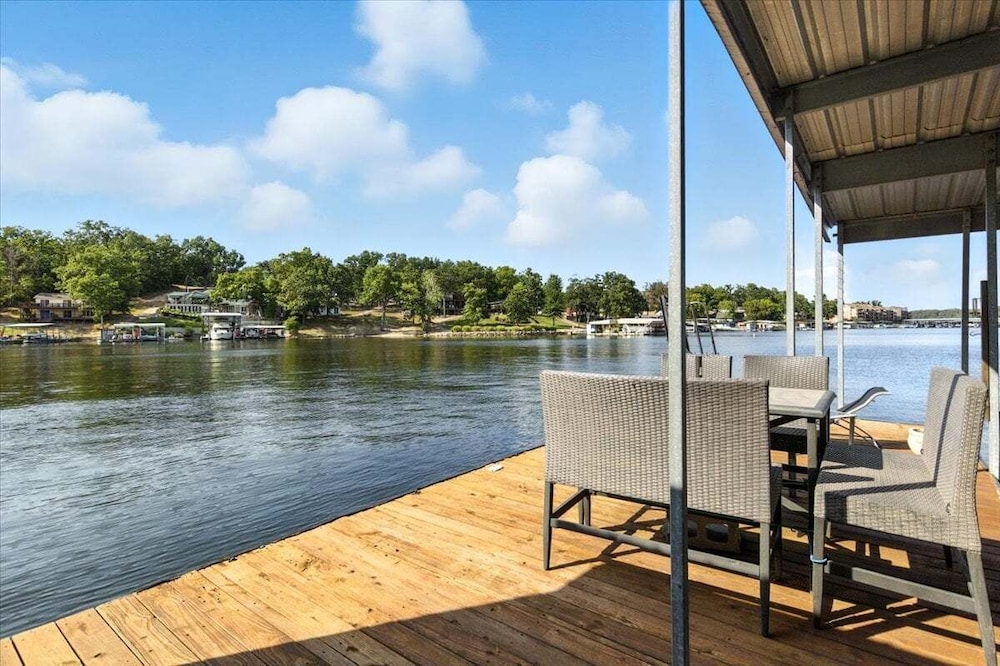 Lakefront Home at the 10mm With Dock Slip & Bar