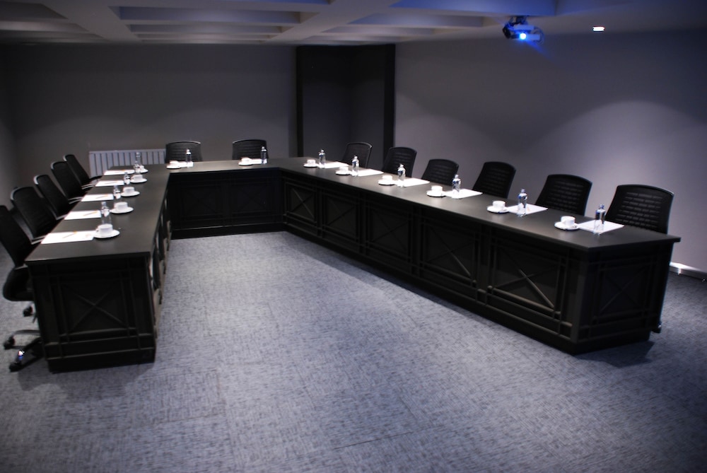 Check Inn Otel Ankara - Image 14