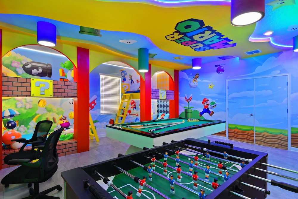 Epic Family Getaway: Themed Villa Near Disney !
