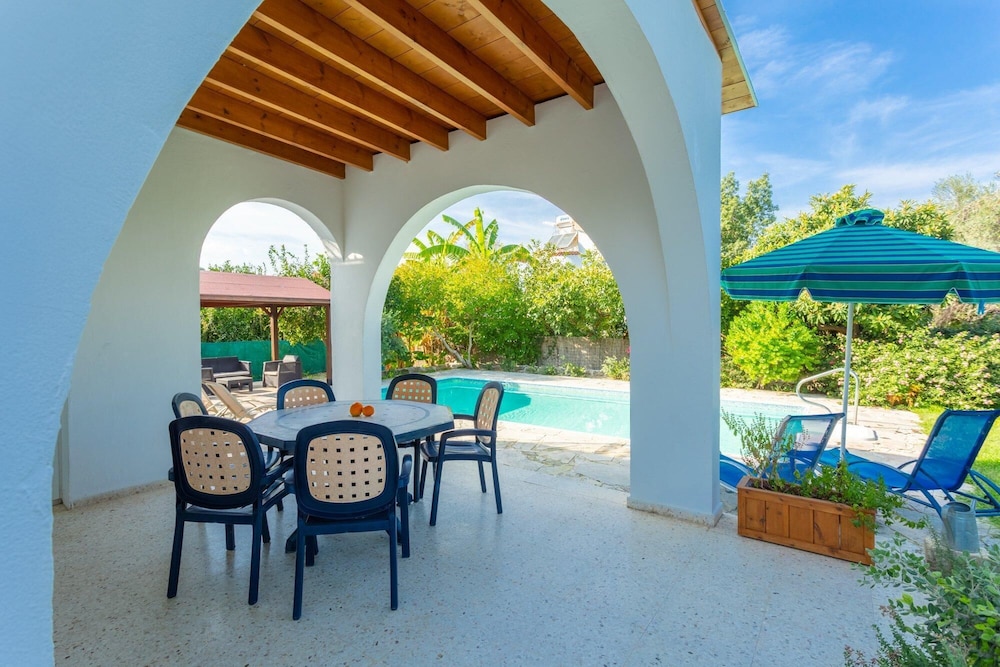 Sun Beach Villa Tria Large Private Pool Walk to Beach A C Wifi Car Not Required - 2282 view 4
