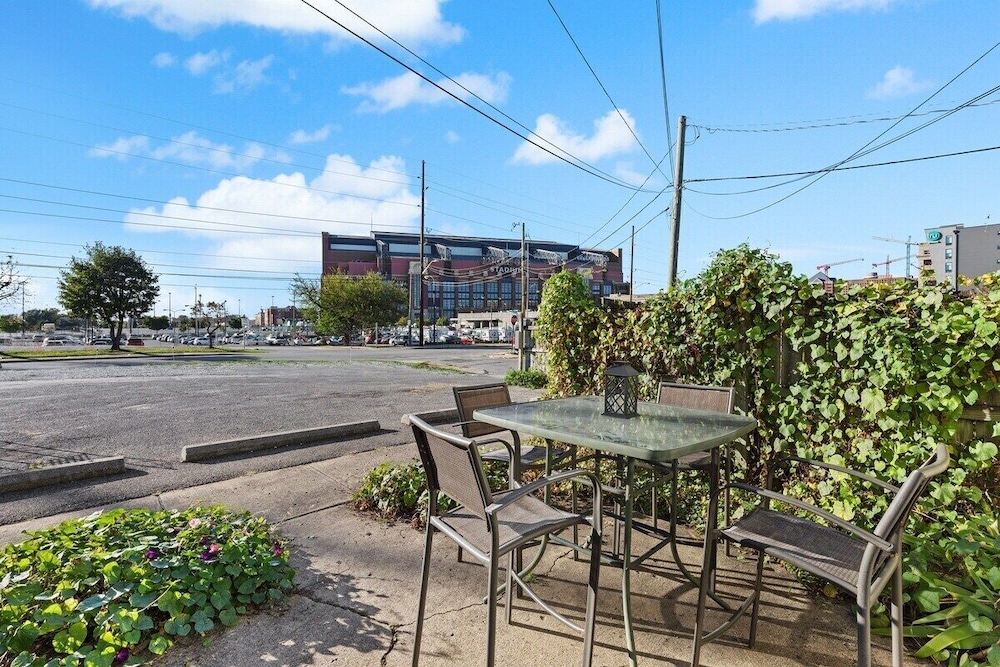 Indy Stadium Villas 701