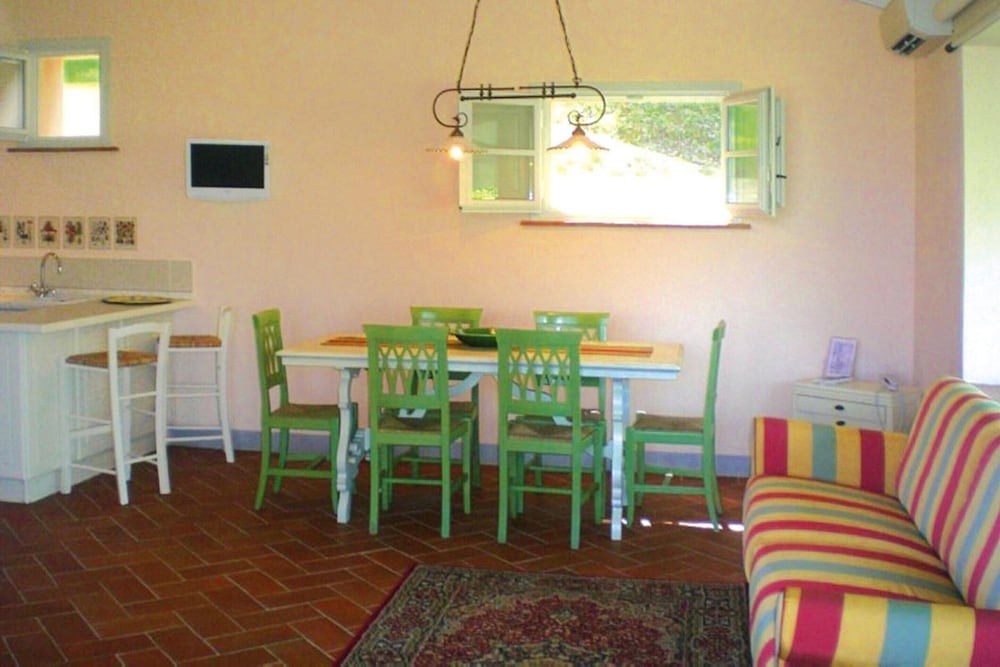 Apartment in Tuscany With Pool & Golf Access photo 3