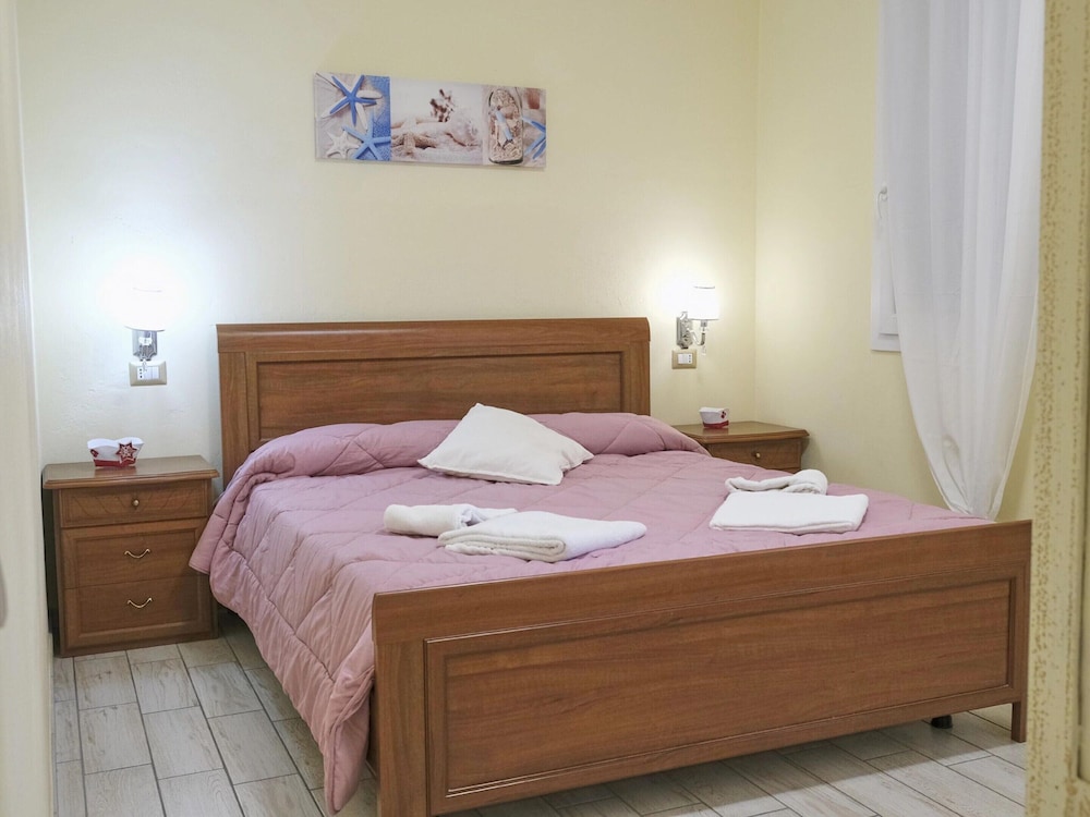 Lagoonside Elegance With Sauna photo 5