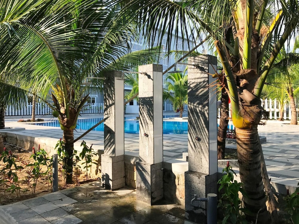 Oceanward Hotels & Resorts