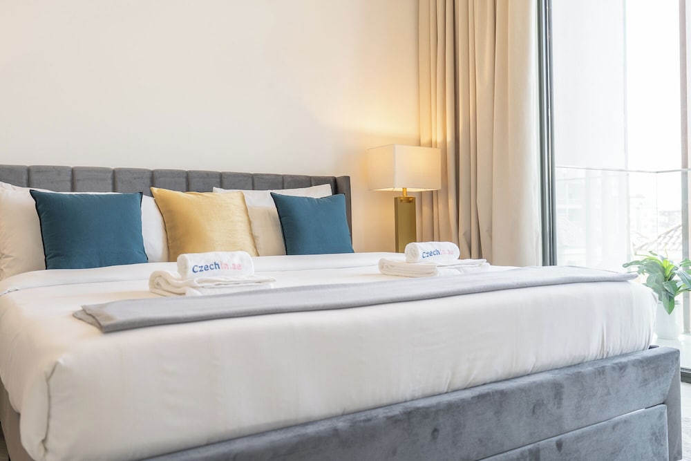 Luxury Stay At JVC with Pool & Gym