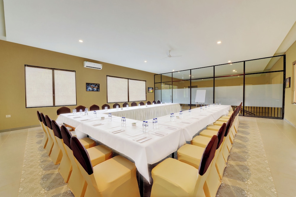 Debu's The Fern Resort & Spa Jim Corbett, Series by Marriott