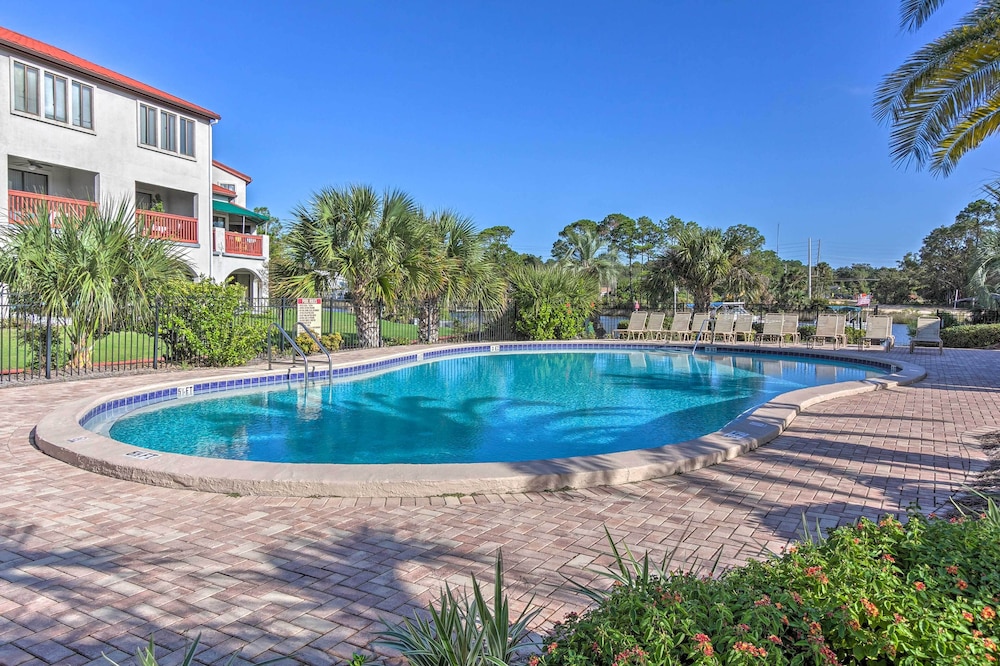 Charming Panama City Studio w/ Community Pool! view 4