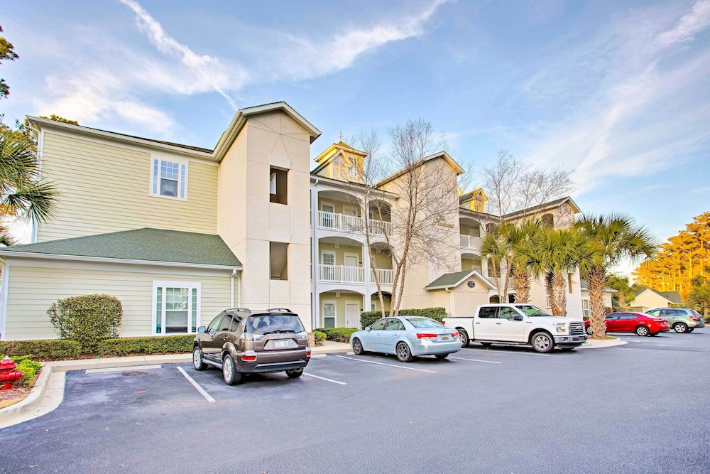 Tee Off & Unwind By Pool: Myrtle Beach Condo