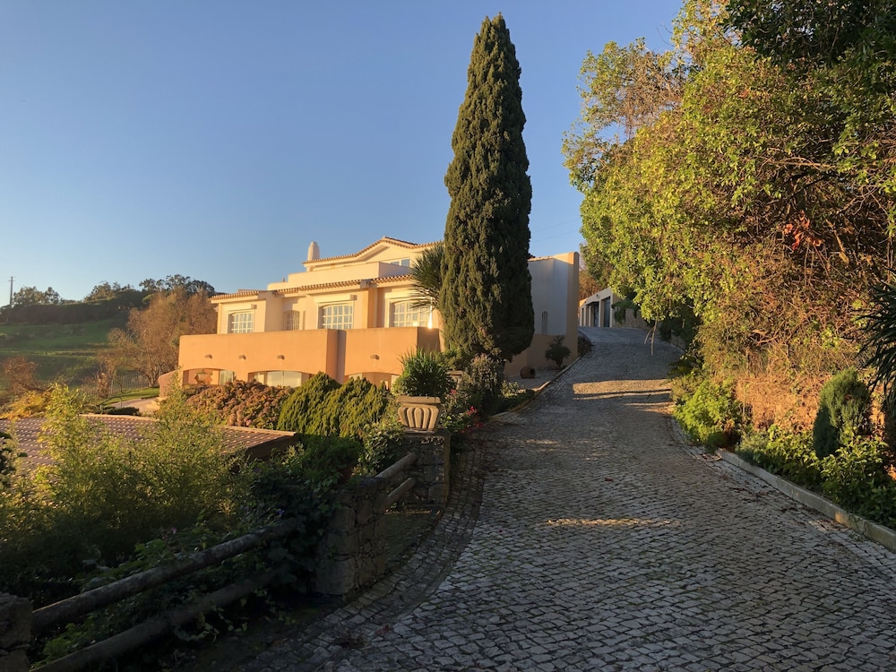 Villa Guincho view 3