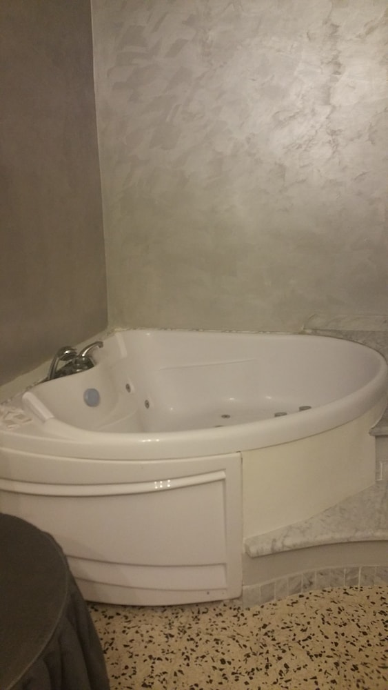 B&B Rochel