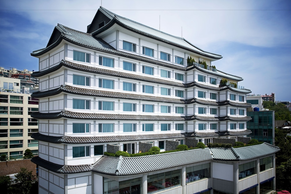 Hotel Illua 29