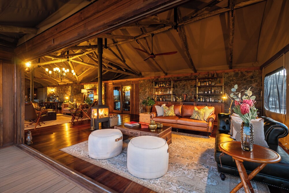 Maloba Lodge - Private Game Reserve