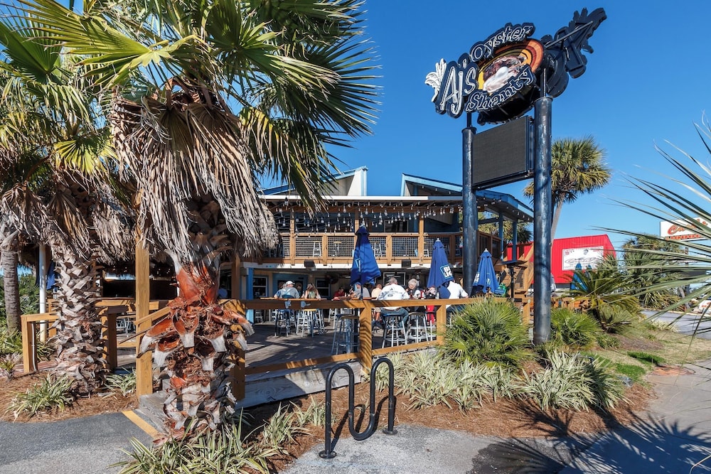 Pelican Isle 407 by Brooks and Shorey Resorts