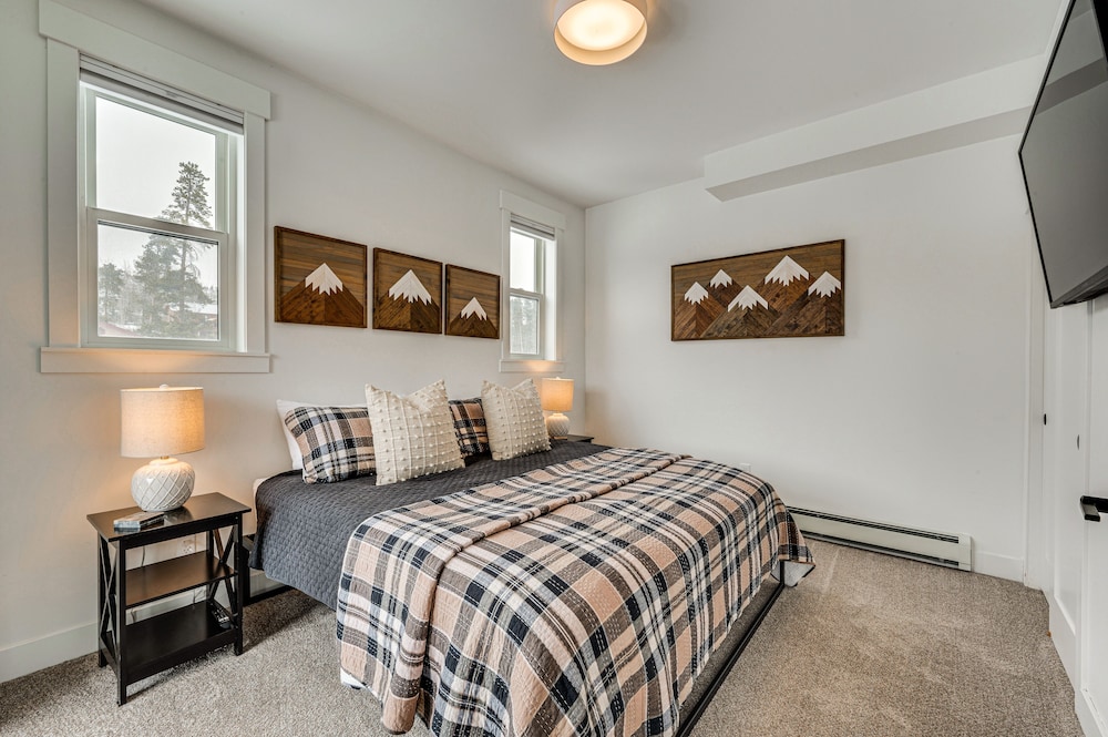 Updated Grand Lake Loft w/ View, 2 Mi to Rmnp! - Property Image 27