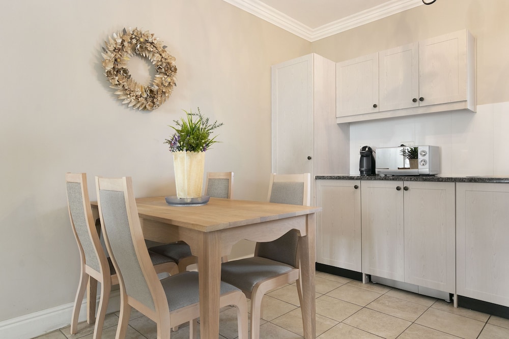 Winelands Golf Lodges at De Zalze