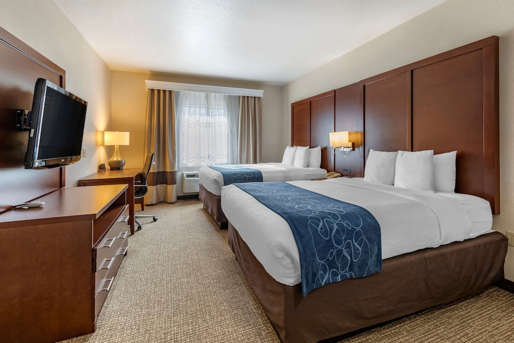 Redlands Vacations - Comfort Suites Redlands - Property Image 45