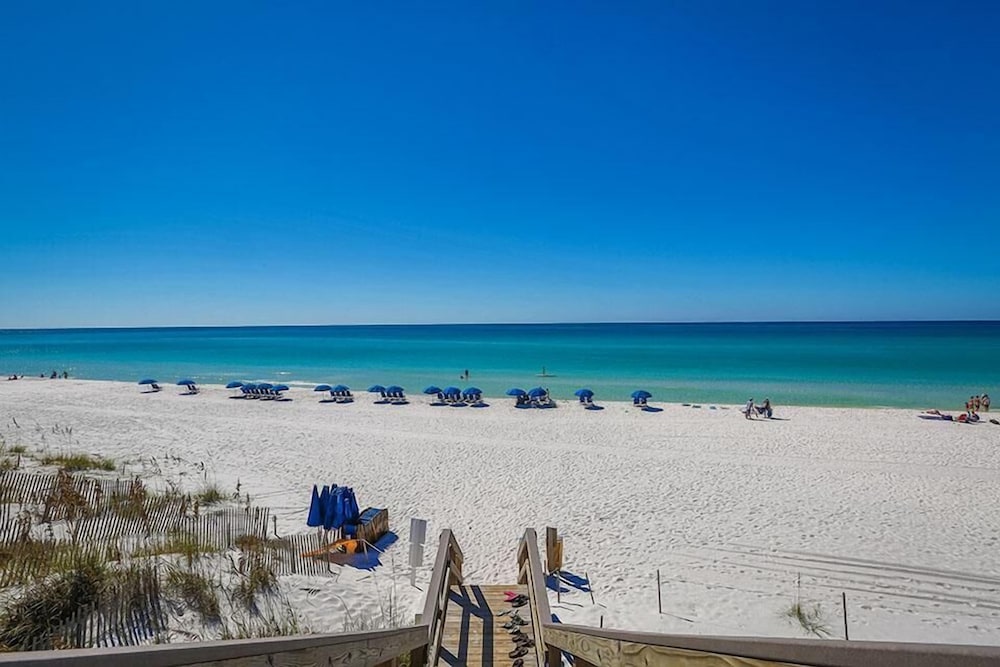 SEAVIEW I UNIT 300 4 Bedroom Holiday Home by Five Star Properties