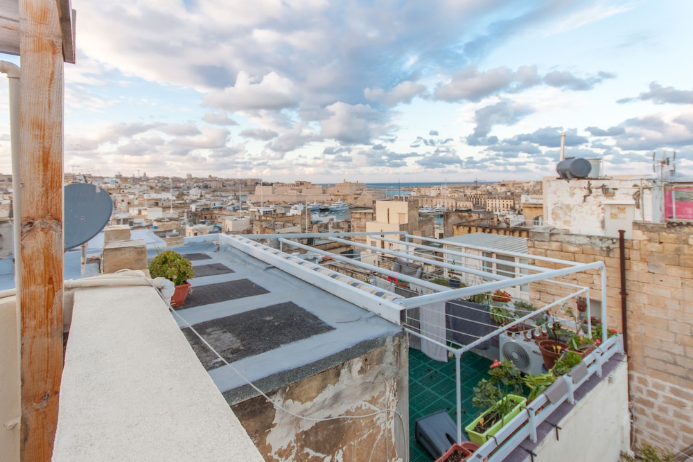 Senglea, Typical Seaview Townhouse photo 2