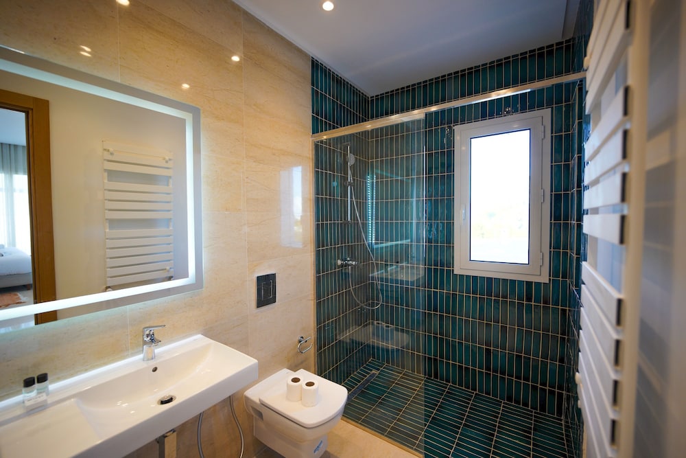 Villa Apollon Seaside and Luxurious