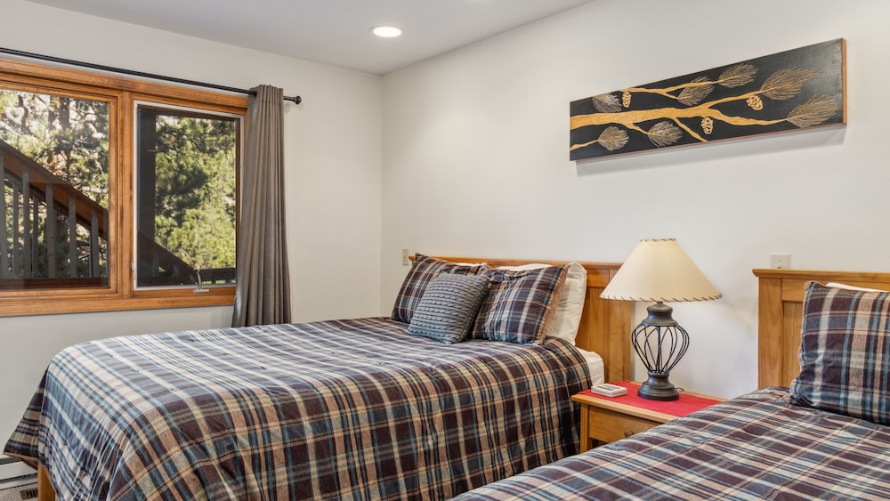 Cascade Mountain Home By Estes Park Homes 6 Bedroom Home
