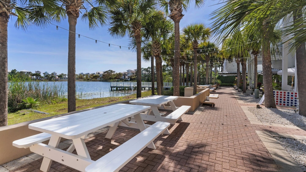 Lakefront Haven in Carillon Beach