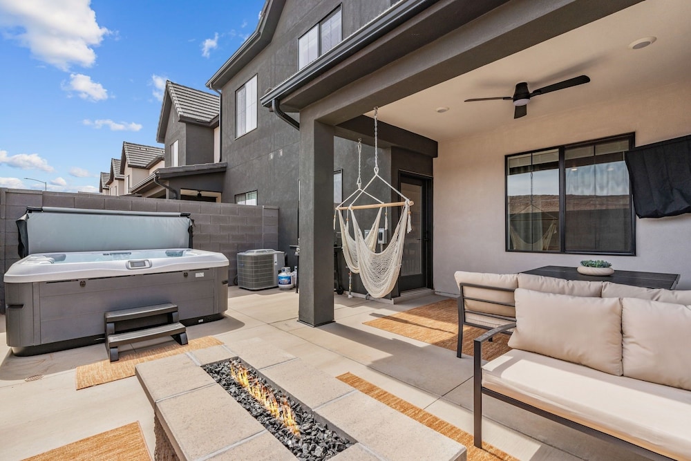 Red Haven 4 Bedroom Home