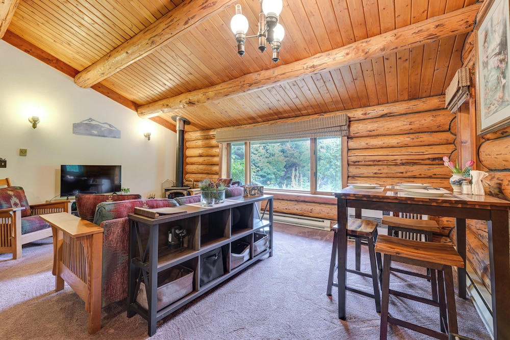 Ski, Hike & Snowshoe: Homer Getaway w/ Fire Pit