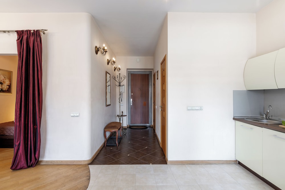 Comfortable Apartments near the metro.