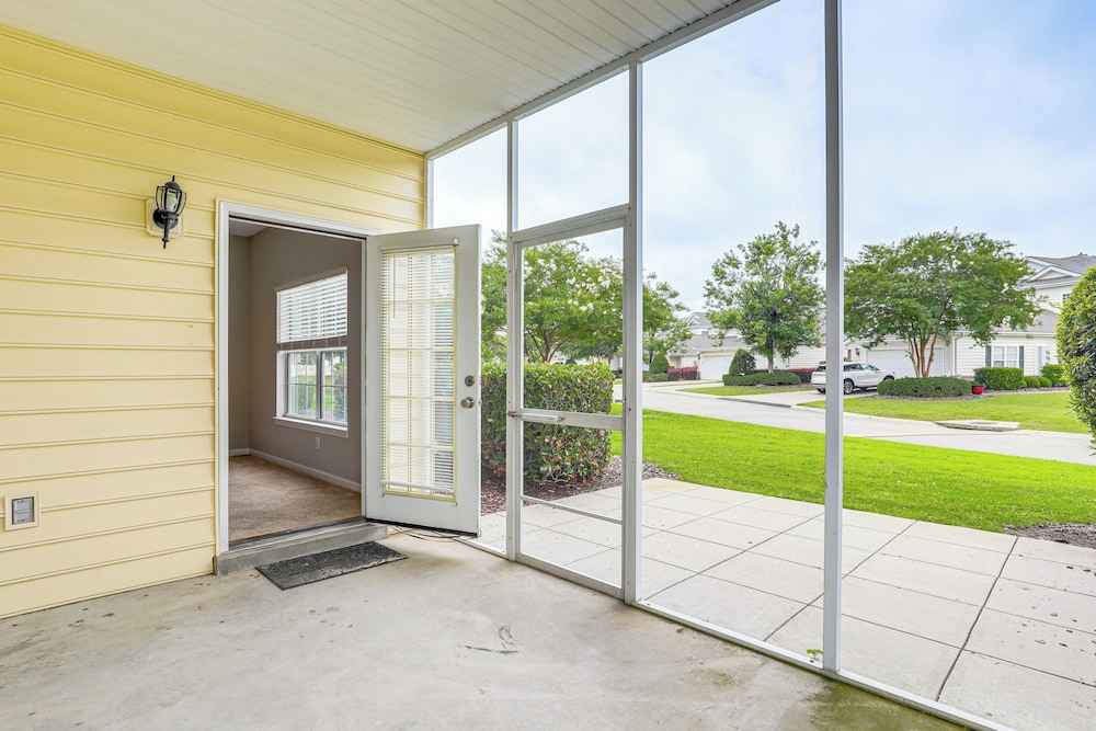 < 1 Mi to Legends Golf Resort: Condo w/ Pool!