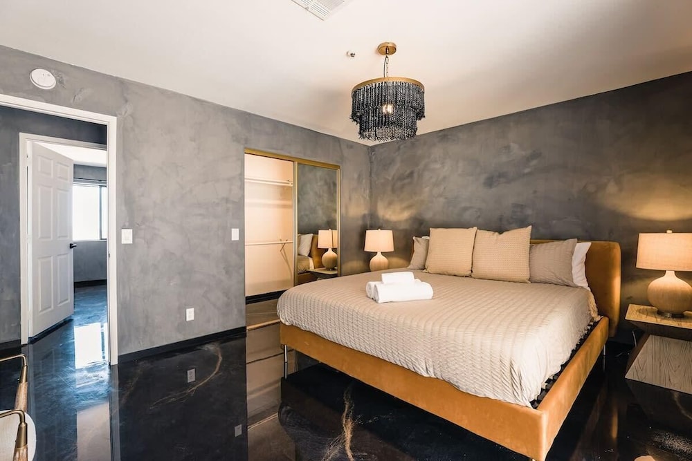 @ Marbella Lane - Zen-like Ambiance 3BR Home in JT