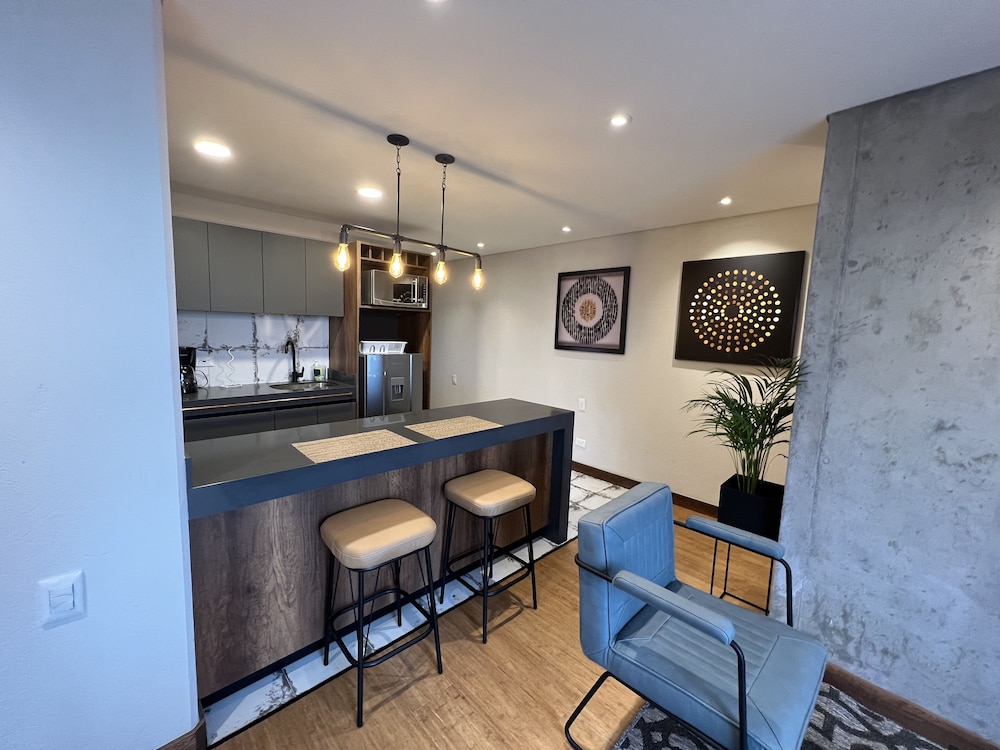 R4/ Artistic Loft in historic Candelaria view 4