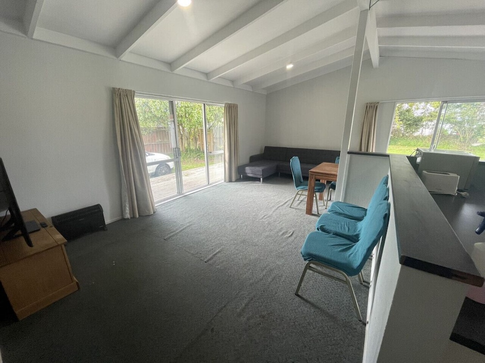 3 Bedroom House at 9 Steeles Lane