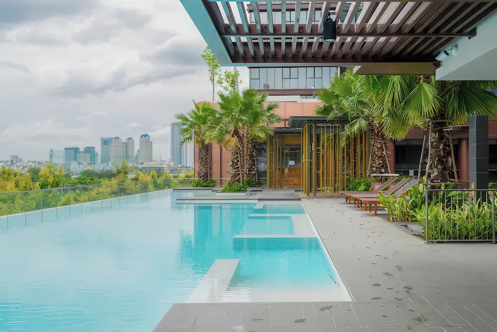 The Metropole - Horizon View Riverside
